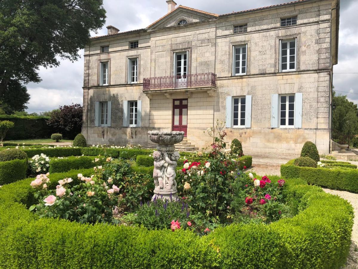 Les Croque-Notes, Chambres Et Table D'Hotes Lorignac Exterior photo