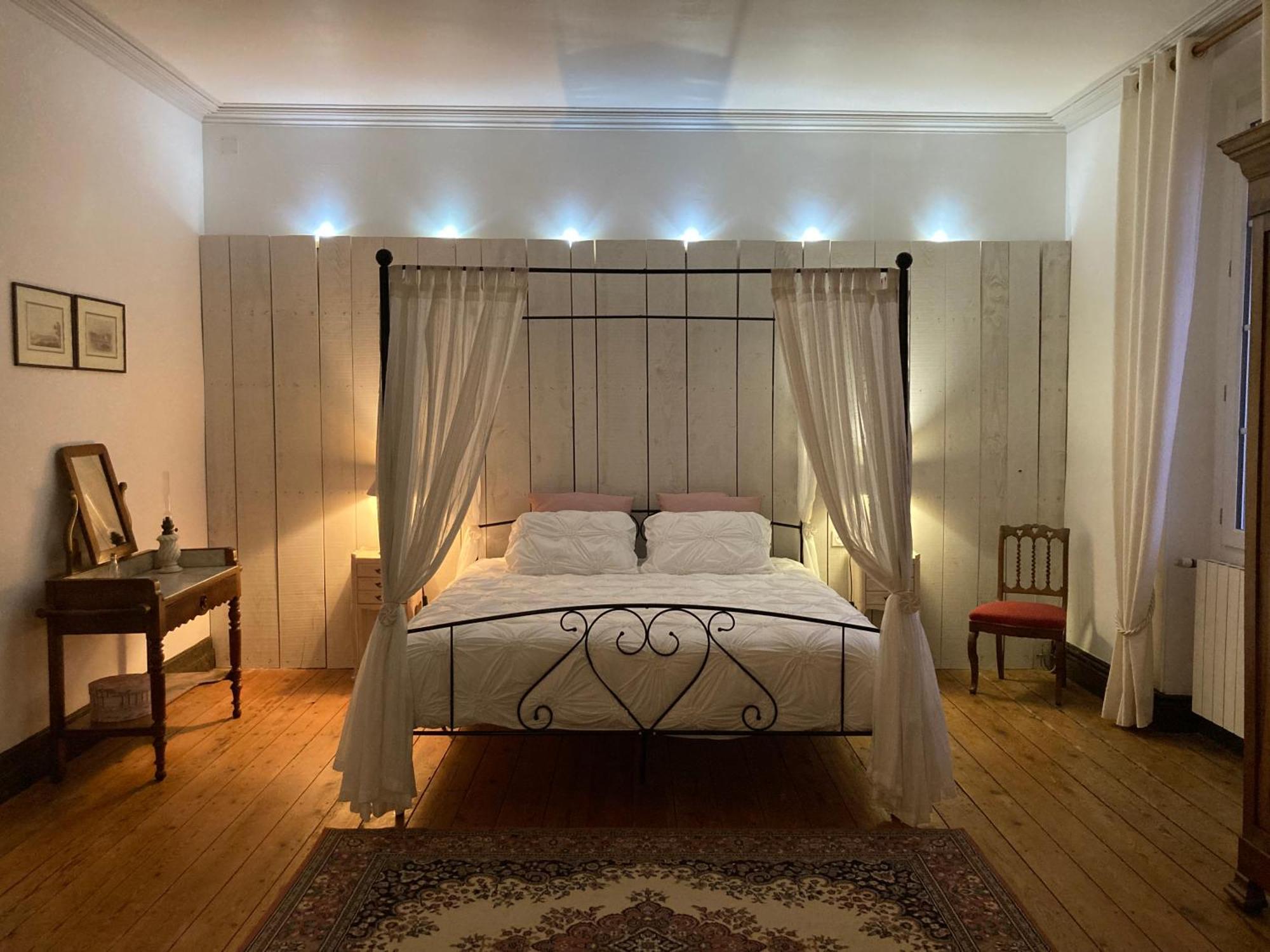 Les Croque-Notes, Chambres Et Table D'Hotes Lorignac Exterior photo