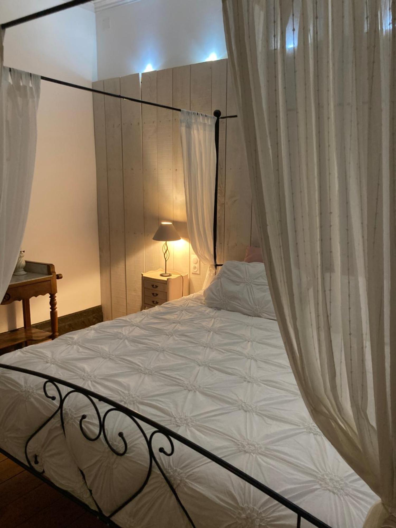 Les Croque-Notes, Chambres Et Table D'Hotes Lorignac Exterior photo